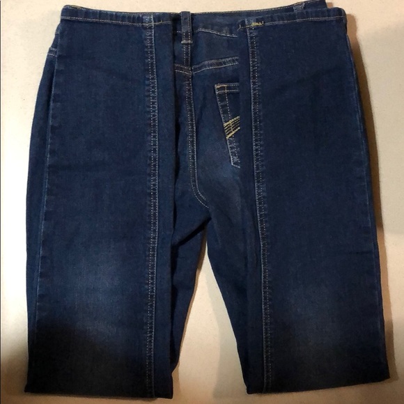 Like New Youth Girls Size 14 Jeans from Justice - Picture 5 of 7